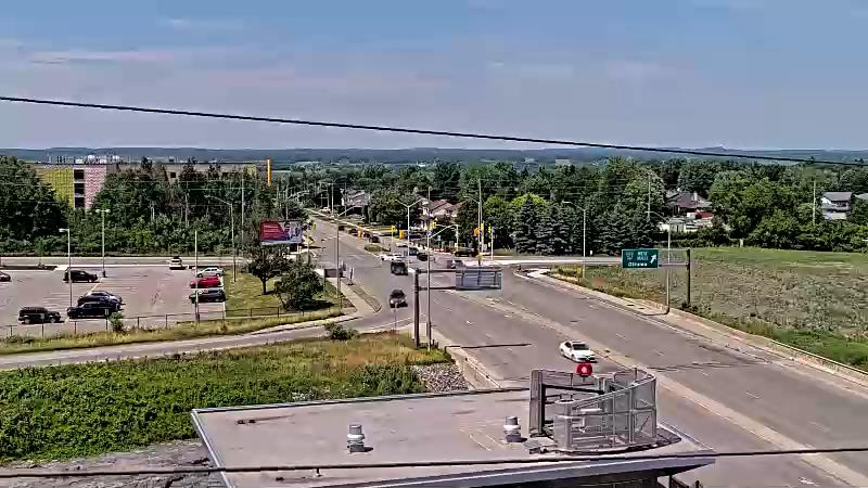 Traffic camera image at 2025-06-30 18:37:23