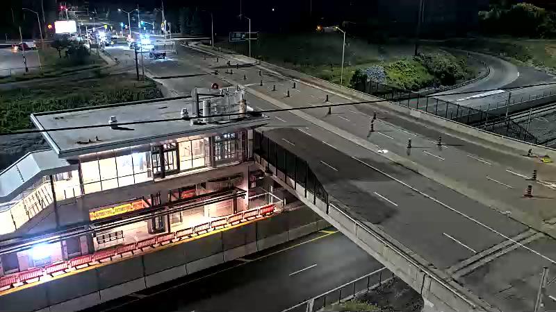 Traffic camera image at 2025-07-12 06:35:45