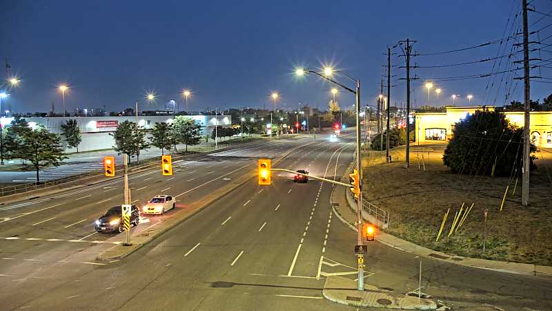 Traffic camera image at 2025-08-04 01:05:41