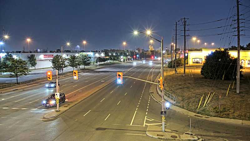 Traffic camera image at 2025-08-04 01:10:43