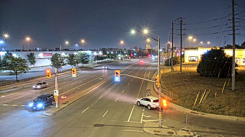 Traffic camera image at 2025-08-04 01:25:43