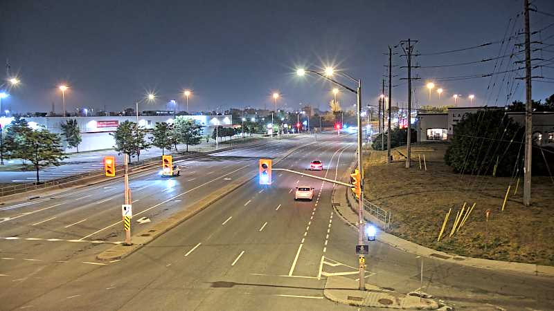 Traffic camera image at 2025-08-04 02:15:42