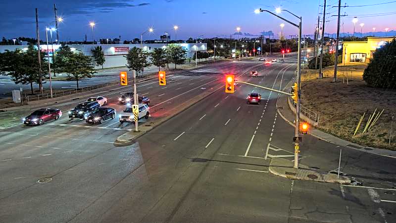 Traffic camera image at 2025-08-25 00:25:46