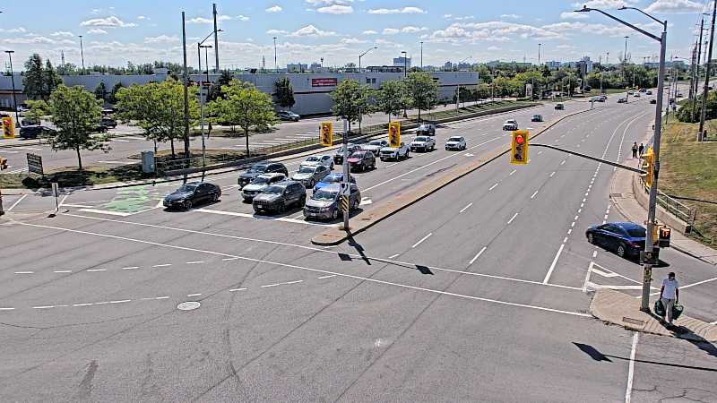 Traffic camera image at 2025-09-14 17:55:46