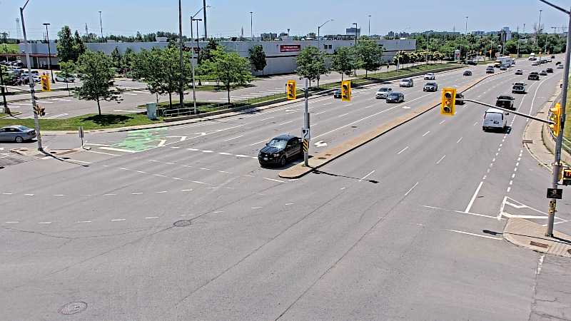 Traffic camera image at 2025-06-30 16:37:47