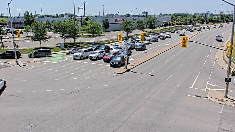Traffic camera image at 2025-06-30 16:55:44