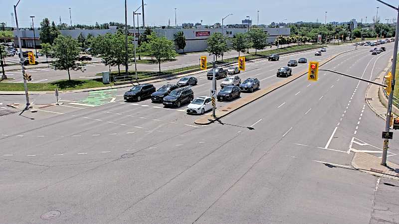 Traffic camera image at 2025-06-30 17:26:01