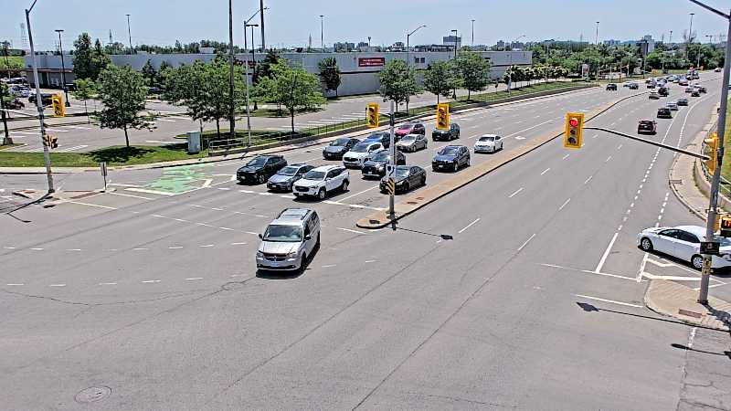 Traffic camera image at 2025-06-30 17:55:46