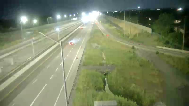 Traffic camera image at 2025-08-04 01:20:41