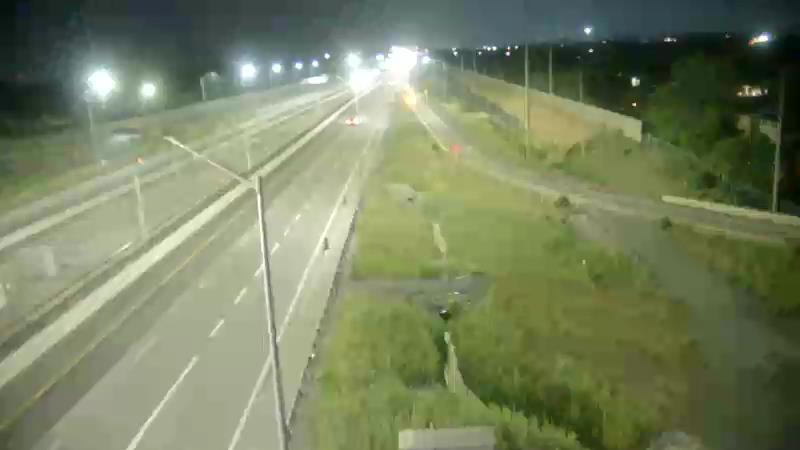 Traffic camera image at 2025-08-04 01:25:44