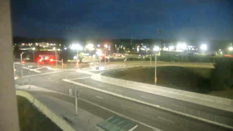 Traffic camera image at 2025-08-25 00:40:43