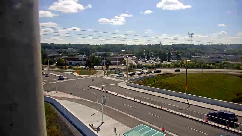 Traffic camera image at 2025-09-14 17:35:45