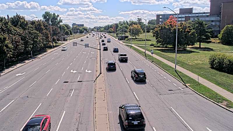 Traffic camera image at 2025-09-14 17:15:52
