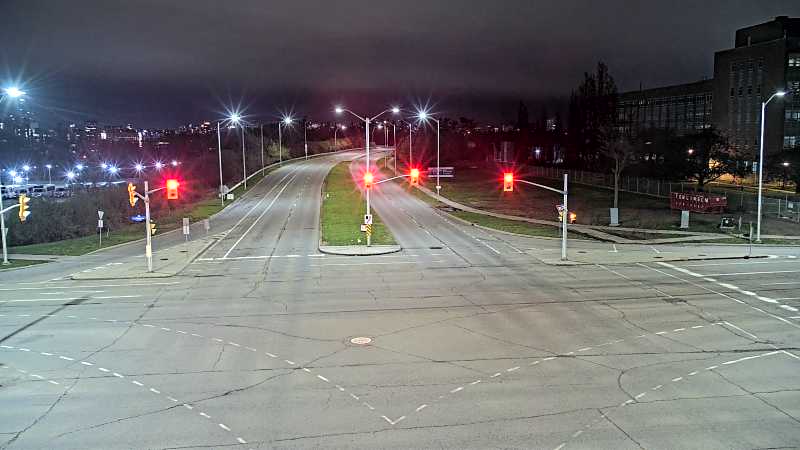Traffic camera image at 2025-05-09 05:20:33