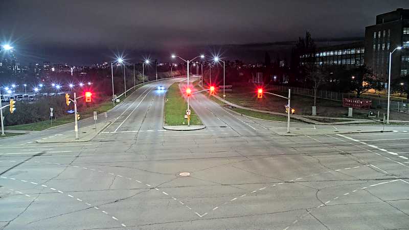 Traffic camera image at 2025-05-09 05:36:11