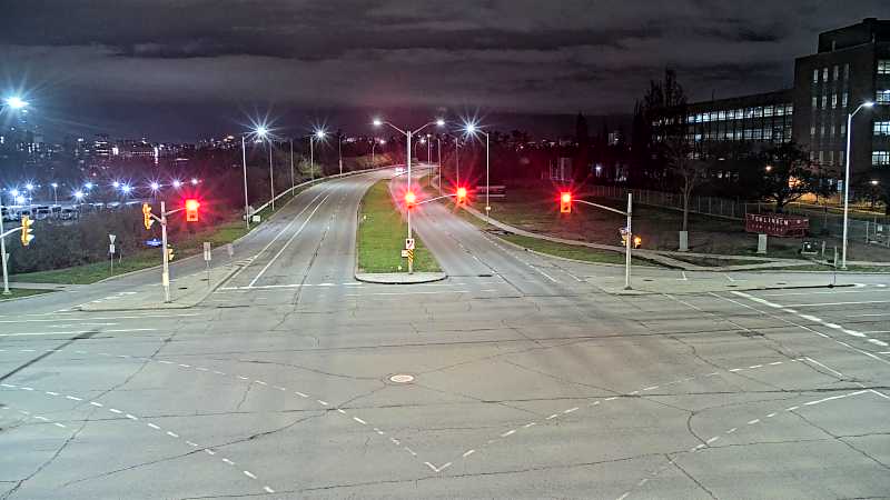 Traffic camera image at 2025-05-09 06:05:33