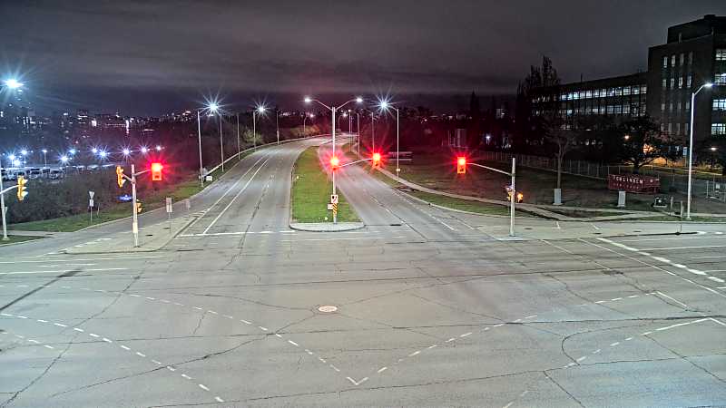 Traffic camera image at 2025-05-09 06:30:34
