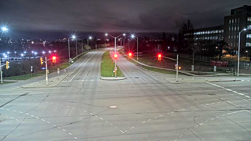 Traffic camera image at 2025-05-09 06:36:13