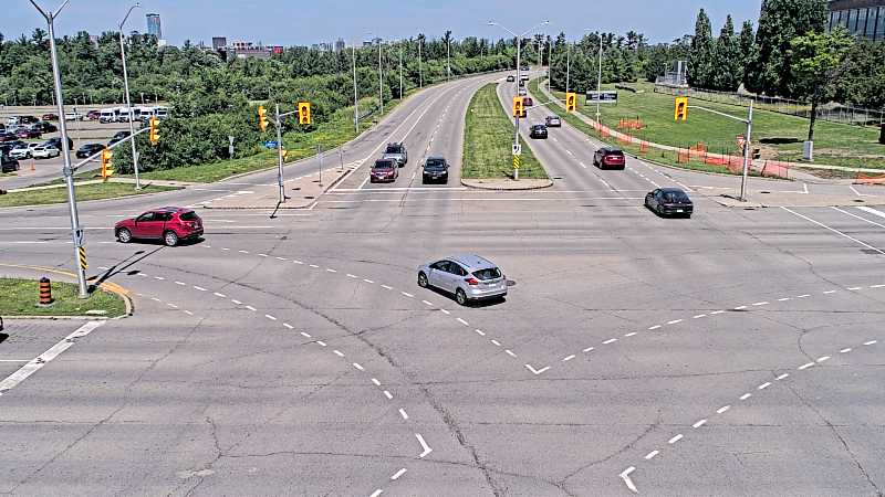 Traffic camera image at 2025-06-30 16:37:48