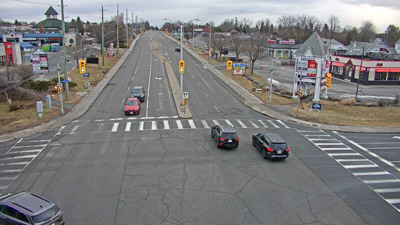 Traffic camera image at 2025-03-25 12:00:37
