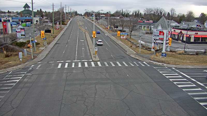 Traffic camera image at 2025-03-25 12:05:36