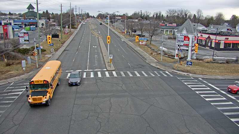 Traffic camera image at 2025-03-25 12:10:35
