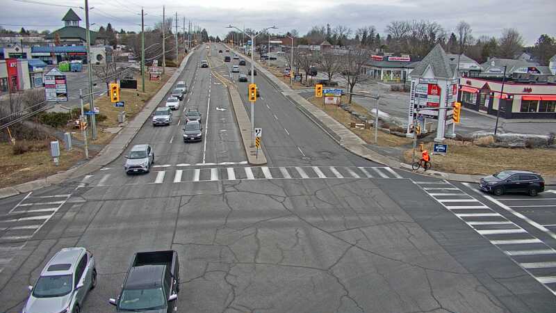 Traffic camera image at 2025-03-25 12:37:22