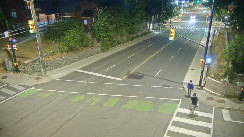 Traffic camera image at 2025-08-25 00:35:09