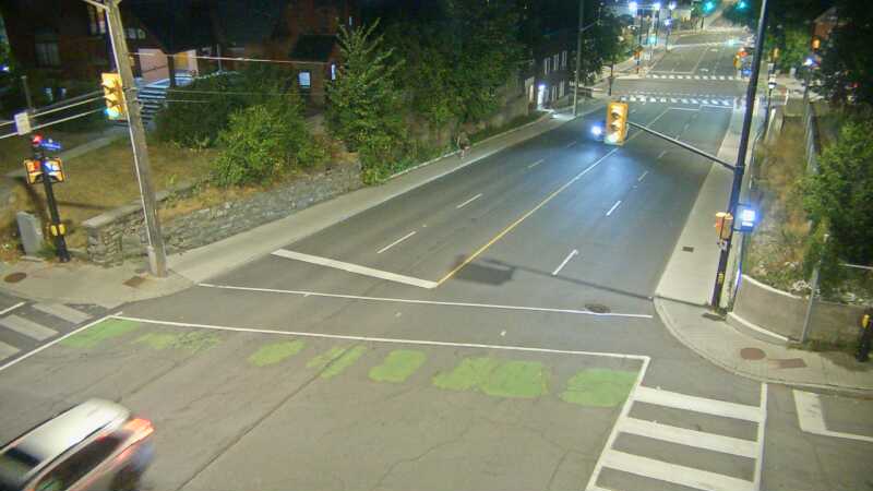 Traffic camera image at 2025-08-25 00:40:07