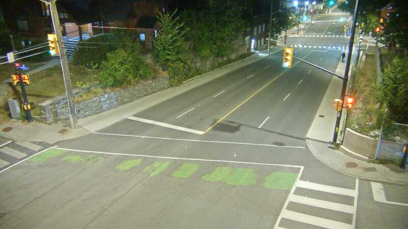 Traffic camera image at 2025-09-04 02:15:21