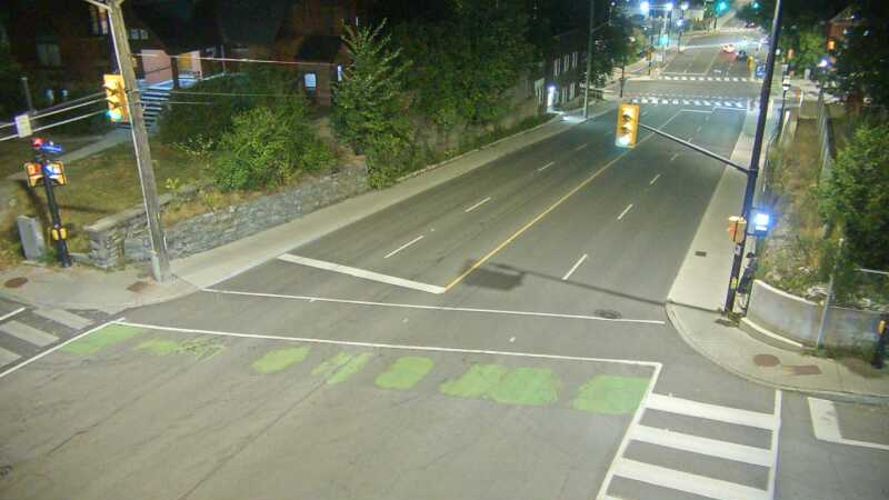 Traffic camera image at 2025-09-04 02:20:12
