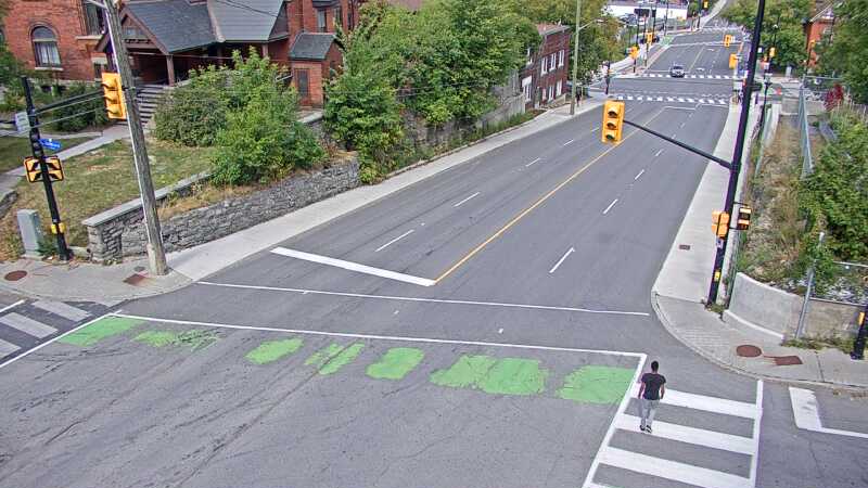 Traffic camera image at 2025-09-07 15:35:10