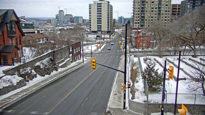 Traffic camera image at 2025-03-09 13:20:10