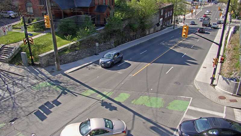 Traffic camera image at 2025-05-12 20:50:09