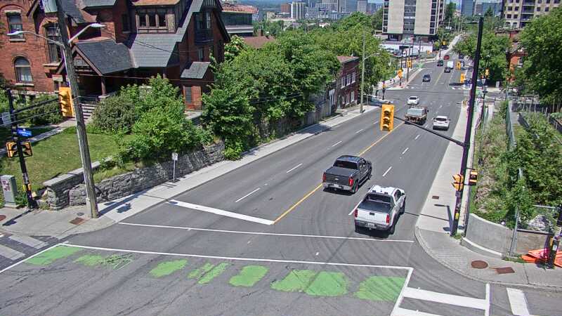 Traffic camera image at 2025-06-30 16:15:09
