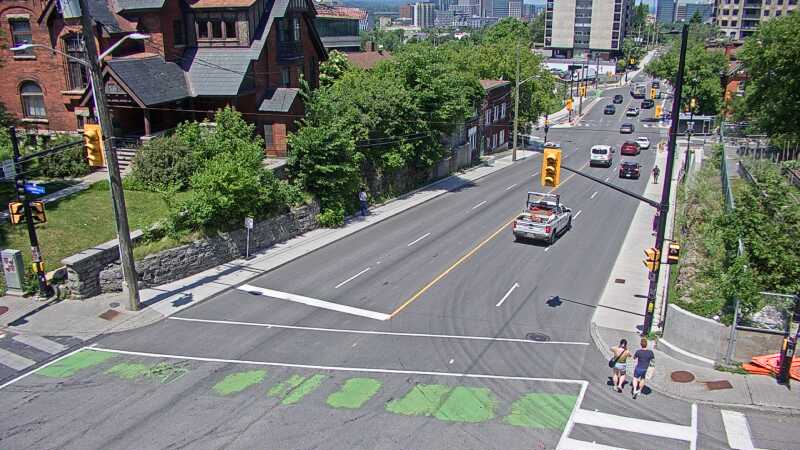 Traffic camera image at 2025-06-30 16:30:10