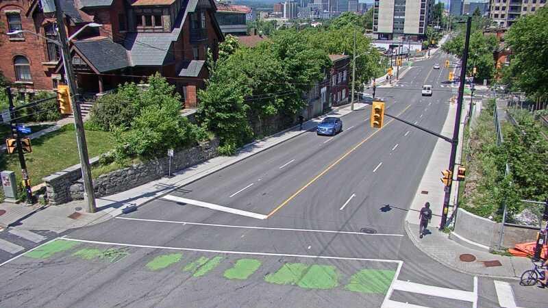 Traffic camera image at 2025-06-30 16:45:13