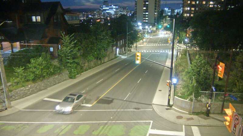 Traffic camera image at 2025-07-06 01:50:09