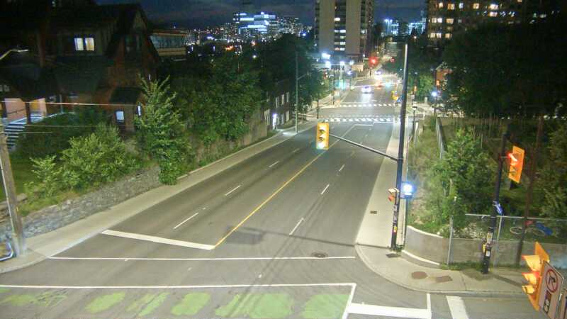 Traffic camera image at 2025-07-06 02:05:09