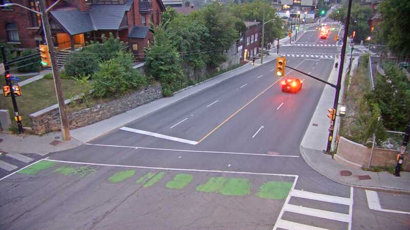 Traffic camera image at 2025-07-31 00:45:11