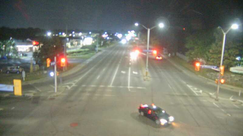 Traffic camera image at 2025-08-04 02:20:44