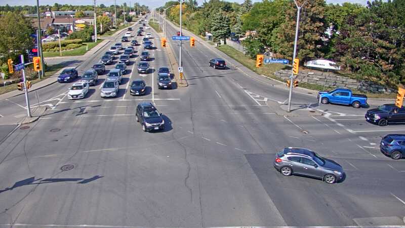 Traffic camera image at 2025-09-14 18:35:46