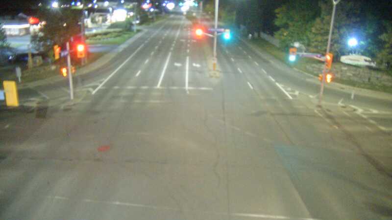 Traffic camera image at 2025-09-17 04:30:43