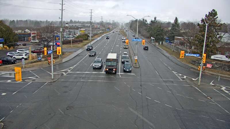Traffic camera image at 2025-03-25 15:37:42