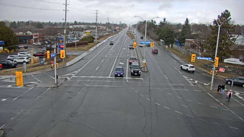 Traffic camera image at 2025-03-25 15:40:38