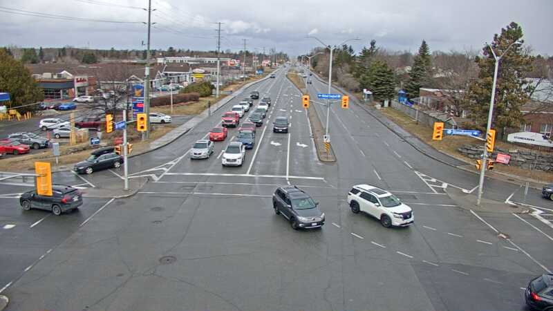 Traffic camera image at 2025-03-25 16:05:39