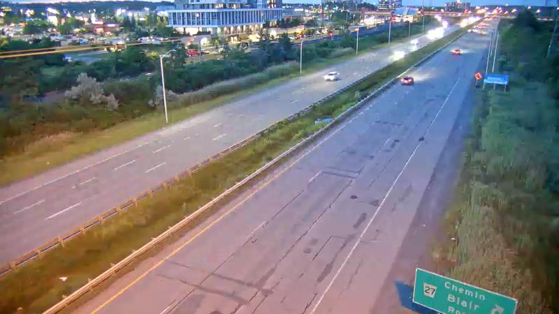 Traffic camera image at 2025-07-04 01:26:00