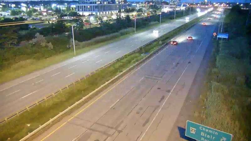 Traffic camera image at 2025-07-04 01:37:26
