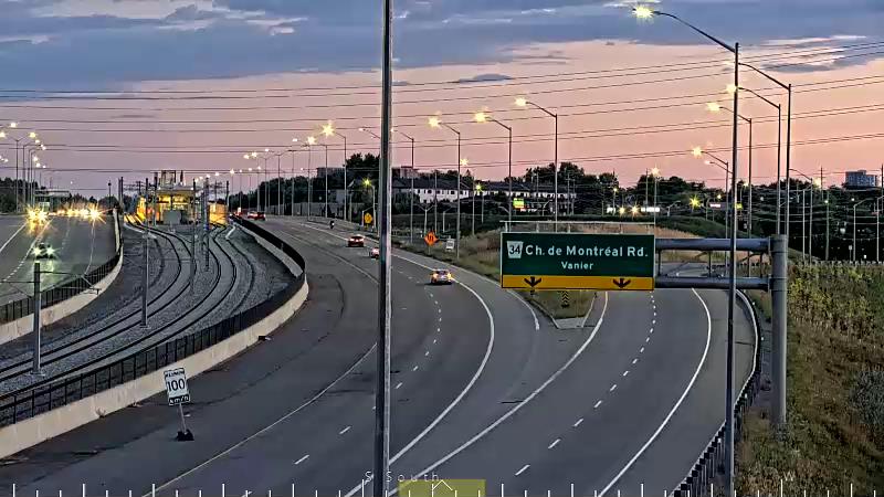 Traffic camera image at 2025-08-25 00:10:46