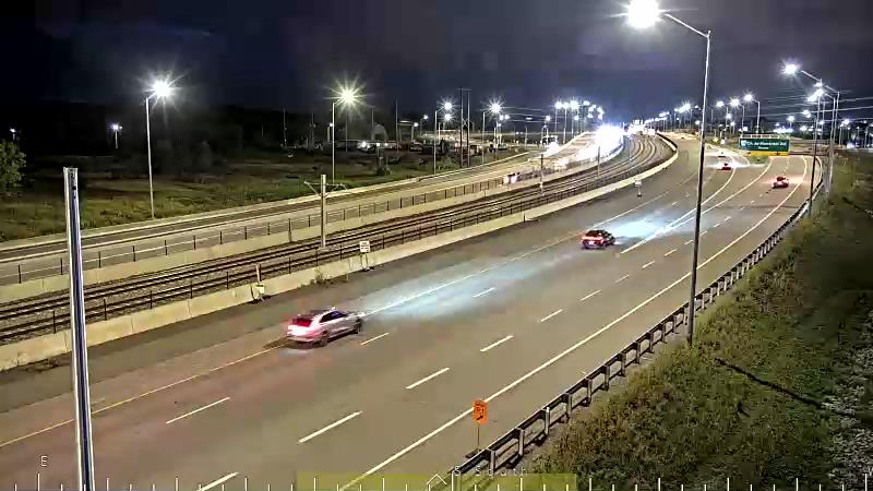 Traffic camera image at 2025-09-07 00:15:46